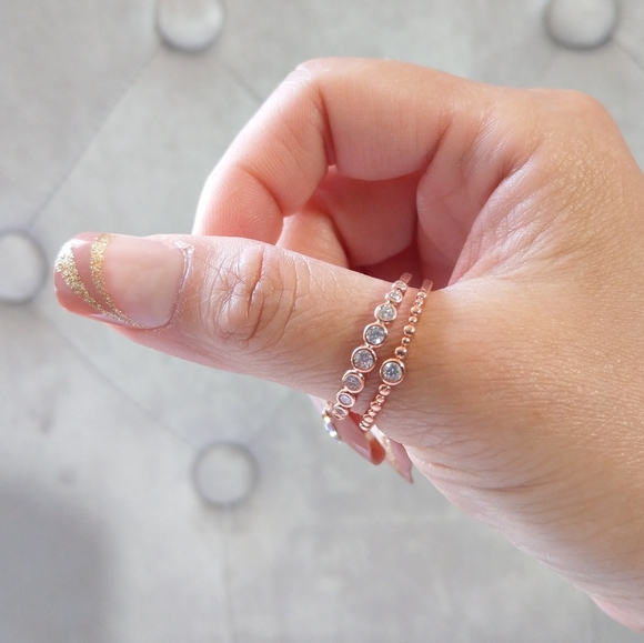 💎NEW💎 ADJUSTABLE DAINTY DOUBLE LAYERED RING - Picture 3 of 7